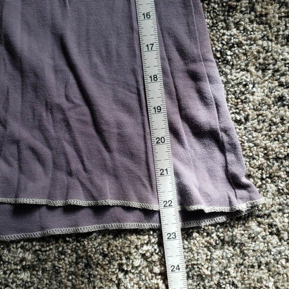 Aventura| Organic Cotton Henley Tunic Top with V-Neck - Picture 4 of 5